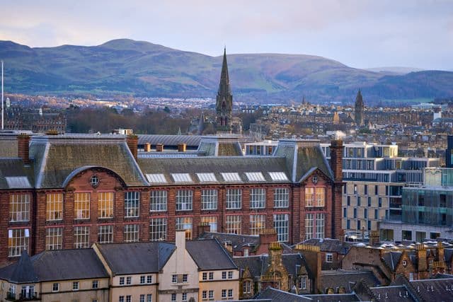 Geo-flexible jobs and work opportunities in Edinburgh, United Kingdom