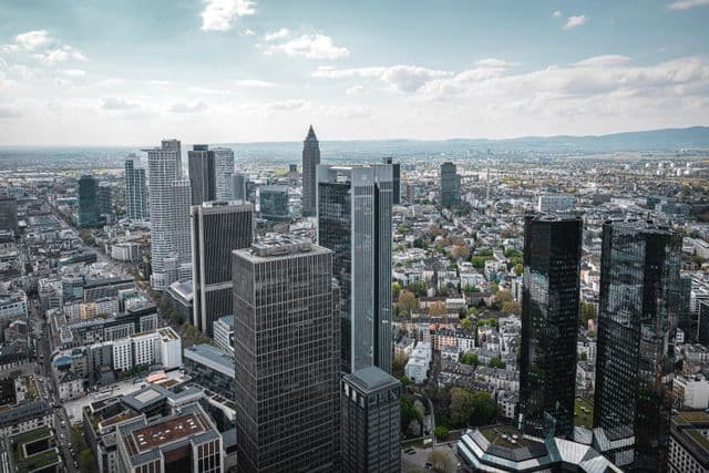Geo-flexible jobs and work opportunities in Frankfurt, Germany